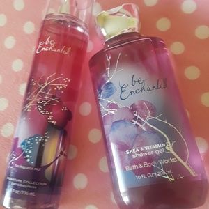 BATH & BODY WORKS♡Be Enchanted fragance/shower Set
